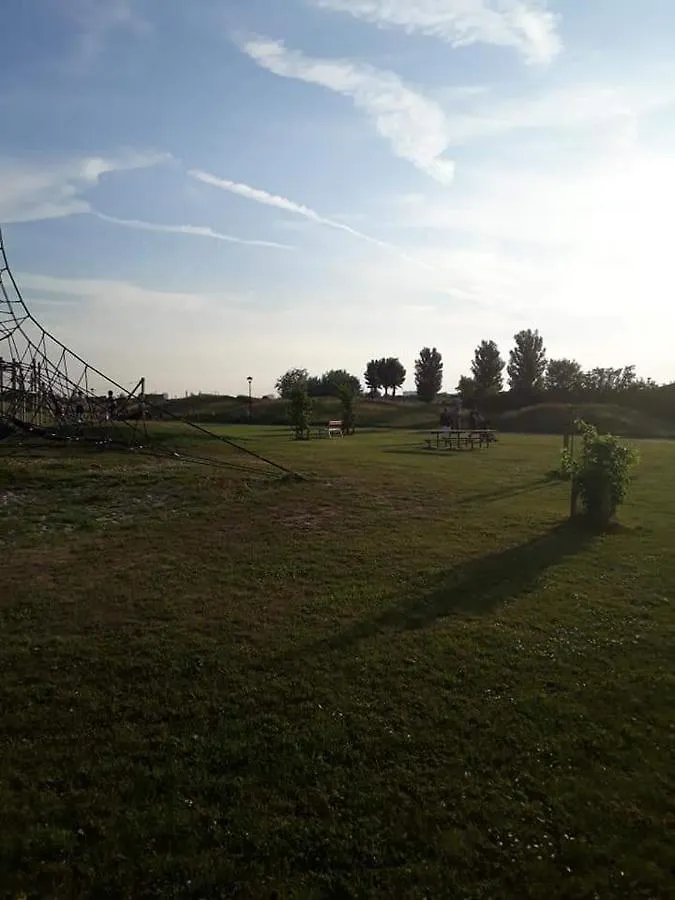 Chalet Luxueuze Stacaravan In Bredene Met Eigen Terras En Tuintje